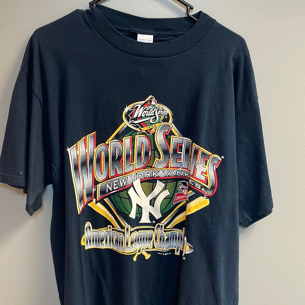 Logo 7 Vintage T Shirt Yankees World Series 1998