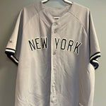 Vintage Majestic NY Yankees Jersey No Name