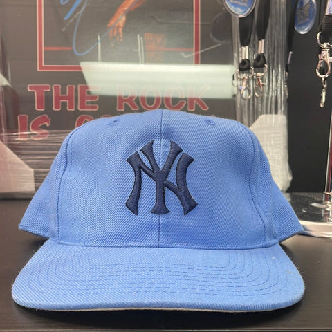 Vintage MLB NY Yankees Snapback